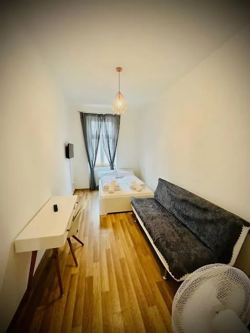 Apartment Spacious 2Br Apt, Only 10Min To Westbahnhof Vienna