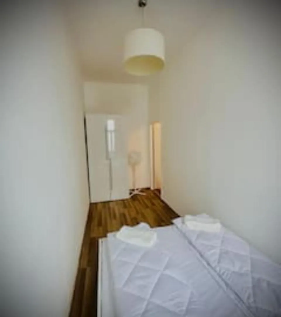 Spacious 2Br Apt, Only 10Min To Westbahnhof Vienna Appartamento